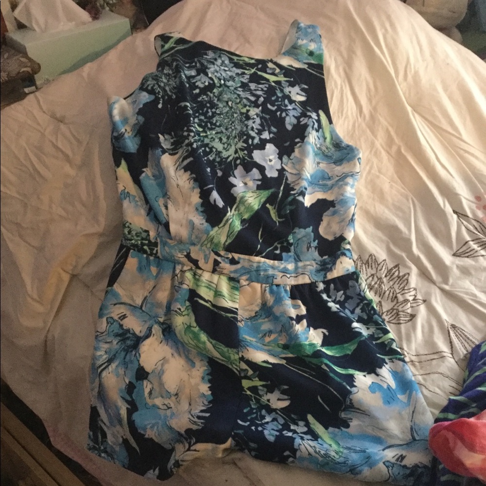 Floral romper 🌸